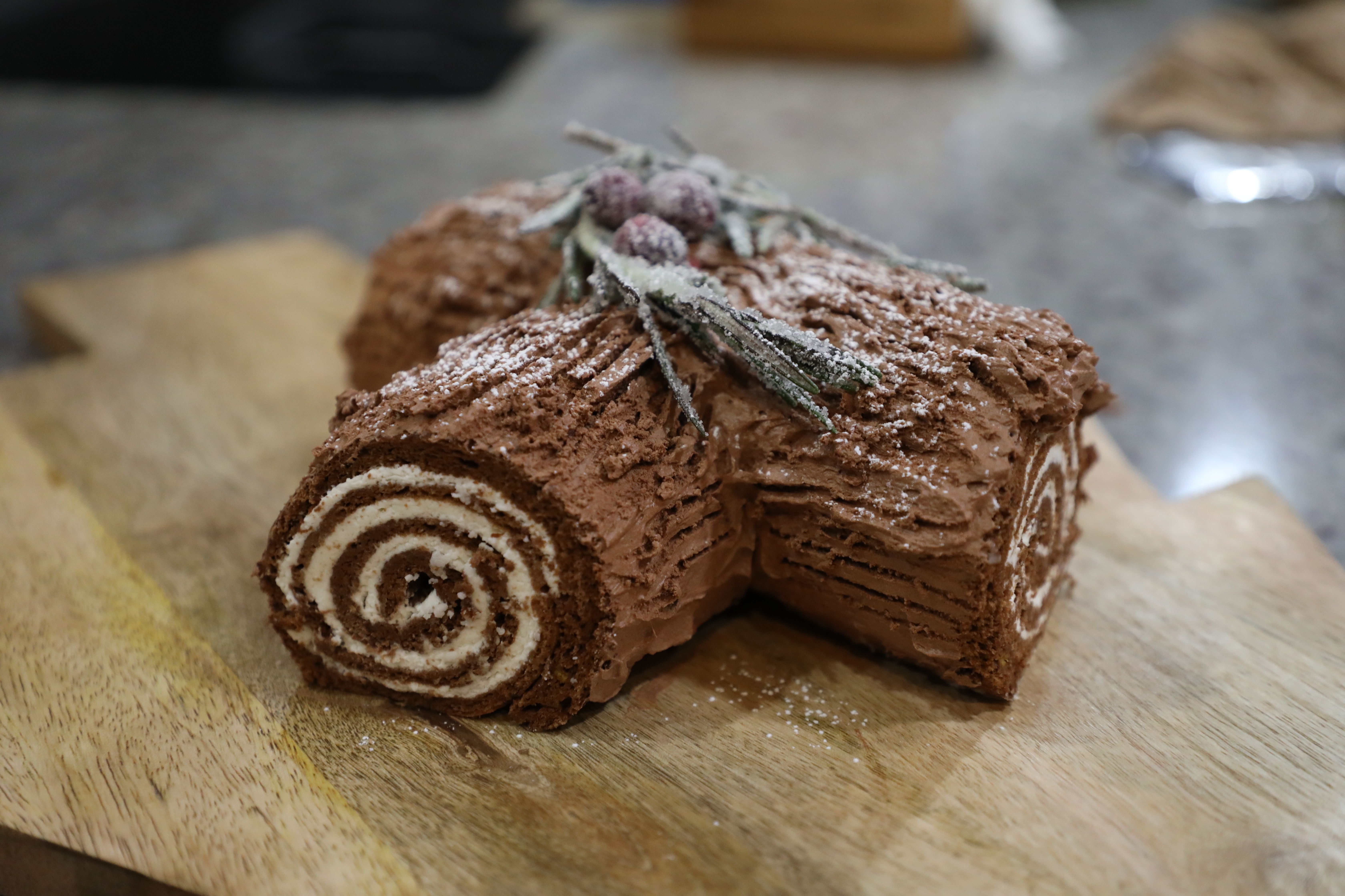 Uncle Knotty's Yule Log